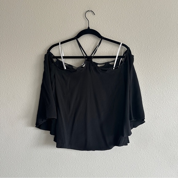 NWT Lovers & Friends Black Off-Shoulder Halter Top XS - Picture 1 of 12